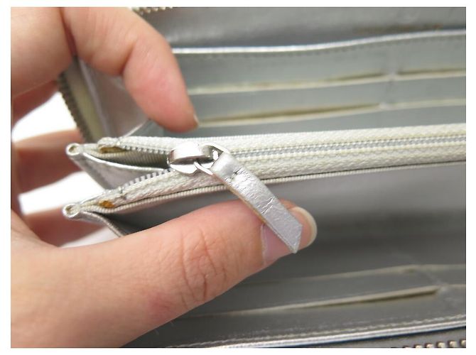 Timeless CARTERA LARGA CHANEL CLASSIC CON CREMALLERA DE PIEL ACOLCHADA PLATA - vista 13