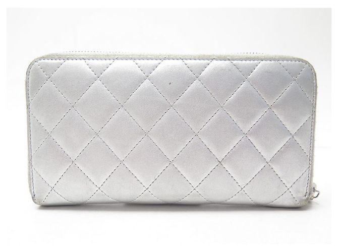 Timeless CARTERA LARGA CHANEL CLASSIC CON CREMALLERA DE PIEL ACOLCHADA PLATA - vista 2