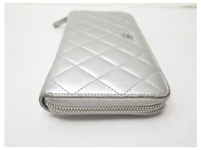Timeless CARTERA LARGA CHANEL CLASSIC CON CREMALLERA DE PIEL ACOLCHADA PLATA - vista 3