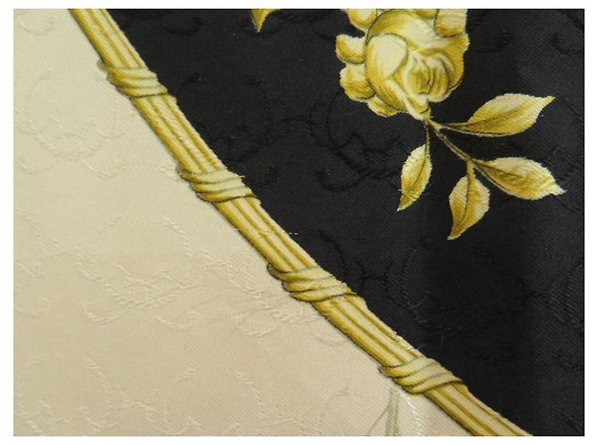 Hermès HERMES FOULARD LA CLE DES CHAMPS FACONNET SQUARE 90 SCIARPA IN SETA BROCHEE IN SETA Nero - vista 8