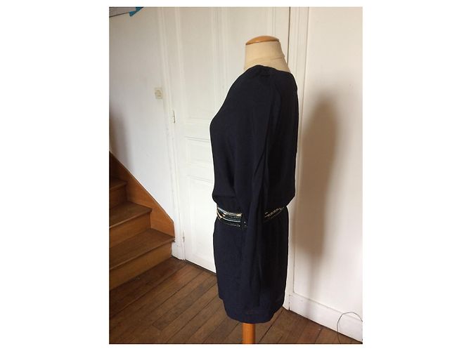 Swildens Kleid aus blauem Viskose-Crêpe mit Perlengürtel Marineblau - Ansicht 3