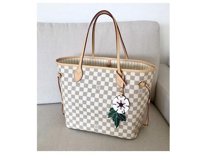 Louis Vuitton By The Pool Charm borsa in pelle fiore Multicolore - vista 11