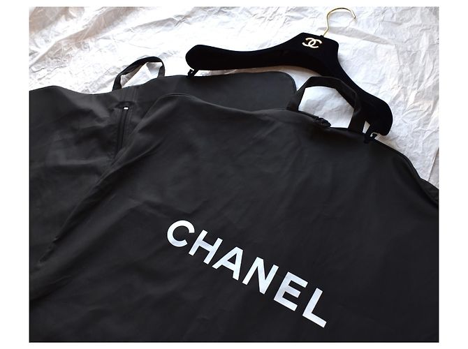 Chanel Estuche de viaje XL + percha Negro - vista 11