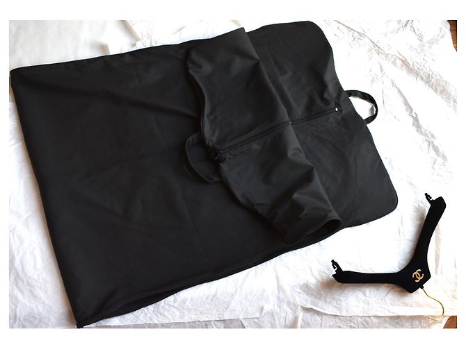 Chanel Estuche de viaje XL + percha Negro - vista 4