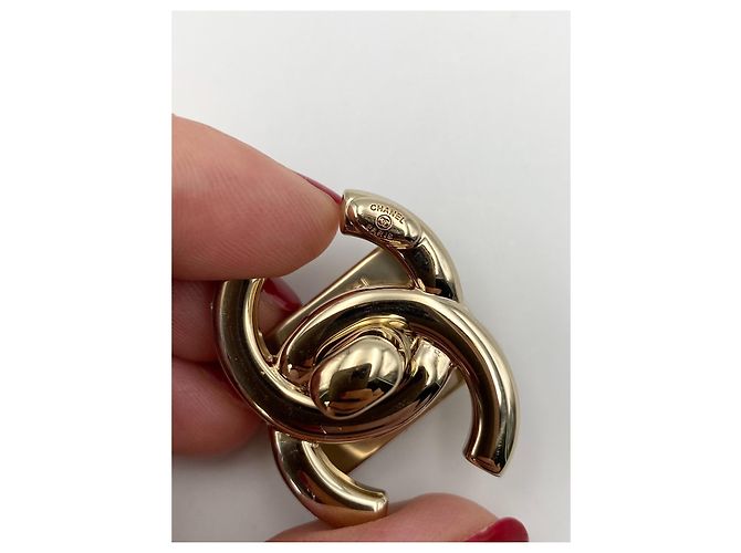 CHANEL chiusura CC turnlock light gold D'oro - vista 3