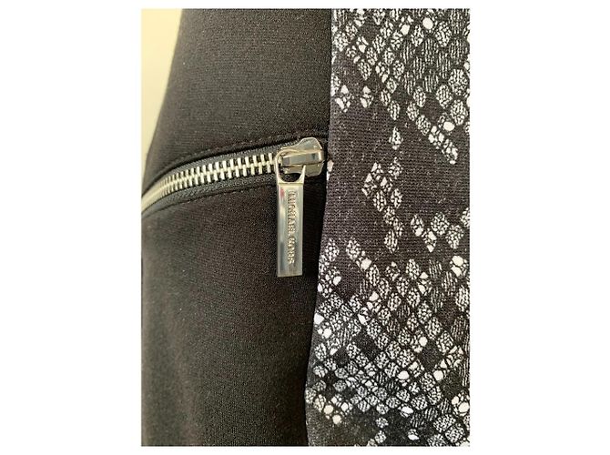 Falda Michael Kors Negra Estampado Serpiente Negro - vista 2