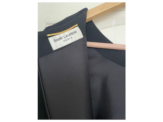Saint Laurent Schwarzes Viscose Kleid mit Schleife - Ansicht 16