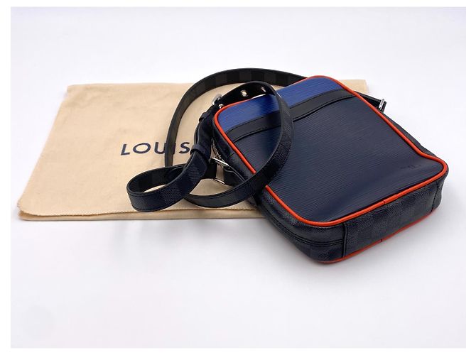 Tracolla LOUIS VUITTON Danube slim uomo Epi blu - vista 2