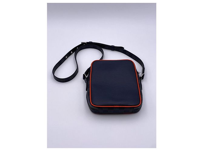 Tracolla LOUIS VUITTON Danube slim uomo Epi blu - vista 3