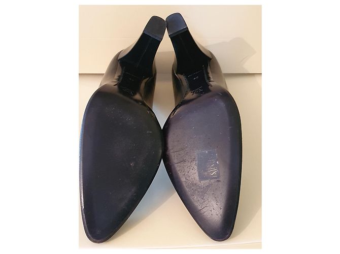 Décolleté Louis Vuitton in pelle di cervo nera Nero - vista 6