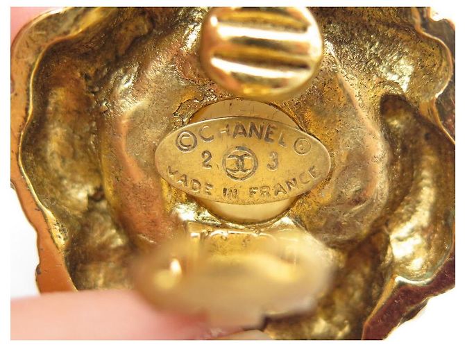 PÉROLAS VINTAGE CHANEL E BRINCOS STRASS 1984 POR CASTELLANE EARRINGS Dourado - vista 3
