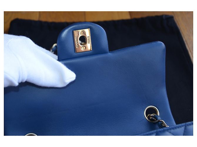 Mini borsa classica senza tempo Chanel Blu Blu scuro Gold hardware - vista 10