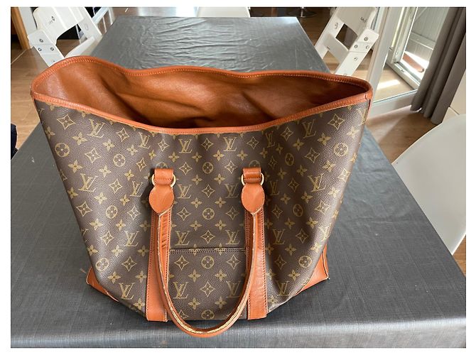 Louis Vuitton Borsa tote con zip XL Monogram Sac Weekend GM Marrone scuro - vista 2