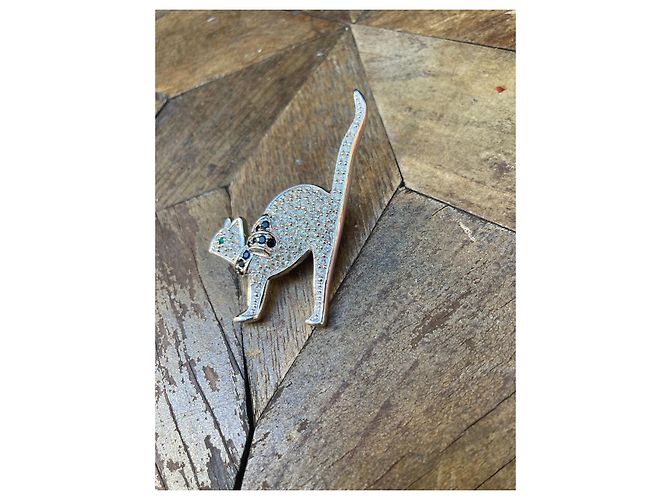 Superb Chat Dior brooch - view 4