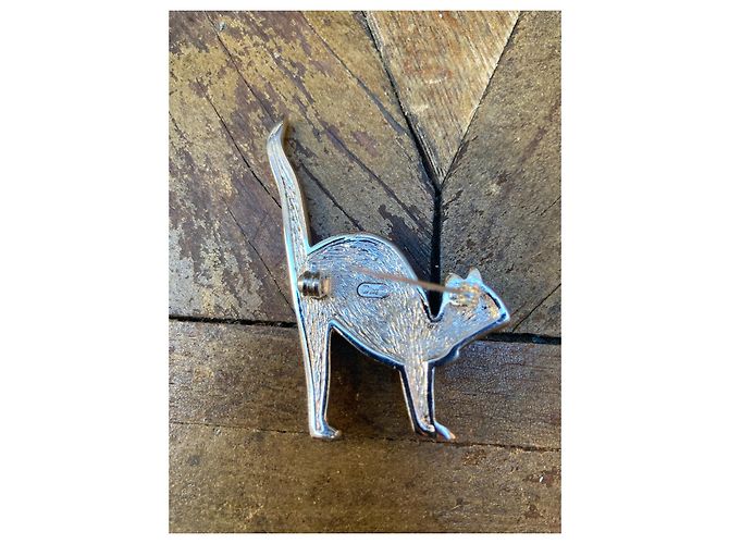 Superb Chat Dior brooch - view 6