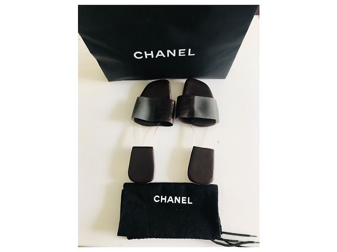 Chanel Ciabatte in pelle e acrilico Marrone - vista 10