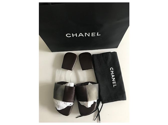 Chanel Ciabatte in pelle e acrilico Marrone - vista 13