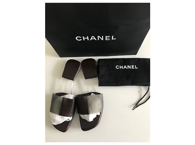 Chanel Ciabatte in pelle e acrilico Marrone - vista 14