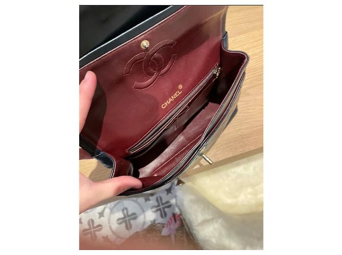 Borsa a mano Chanel Timeless in pelle blu navy con finiture oro Gold hardware - vista 10