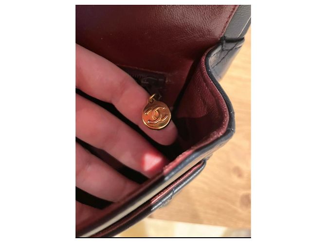 Borsa a mano Chanel Timeless in pelle blu navy con finiture oro Gold hardware - vista 12