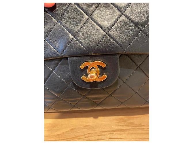 Borsa a mano Chanel Timeless in pelle blu navy con finiture oro Gold hardware - vista 6