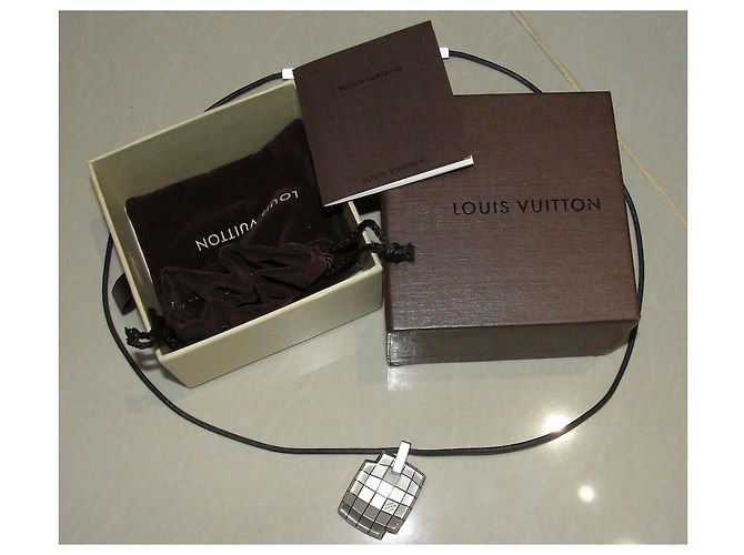 Louis Vuitton Collana con Pendente Bronze Bronzo - vista 3