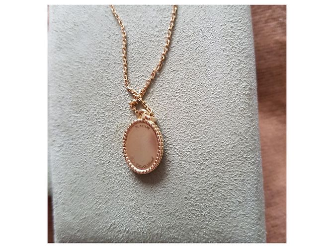 Van Cleef & Arpels Collana dolce Alhambra Van Cleef e Arpels D'oro - vista 3