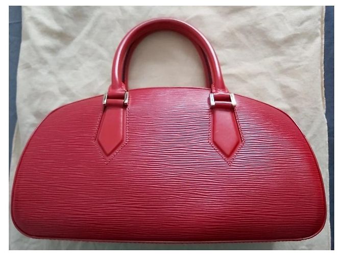 Borsa a mano Louis Vuitton Jasmine in pelle rossa Rosso D'oro - vista 9