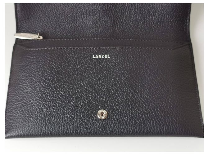 Cartera Lancel de piel negra granulada con tarjetero extraíble Negro - vista 10