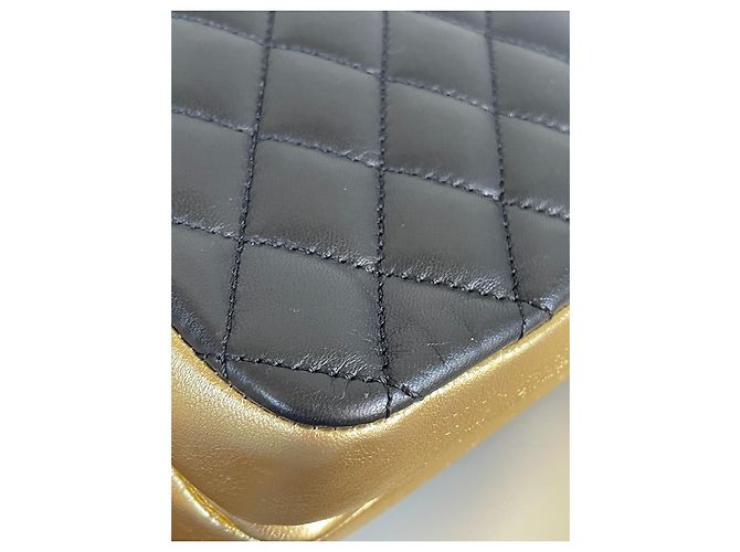 Executive Borsa Chanel Session in pelle nera metallizzata Nero D'oro Metallico - vista 15