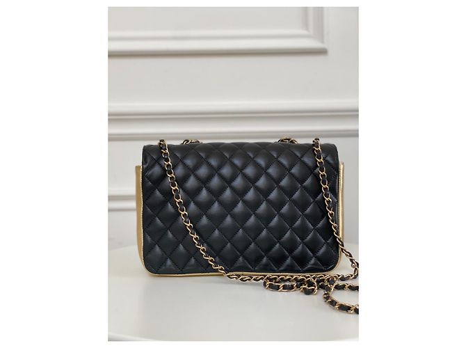 Executive Borsa Chanel Session in pelle nera metallizzata Nero D'oro Metallico - vista 4