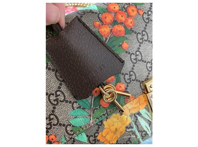 Padlock Clutch Gucci Tian Lucchetto in tela GG Supreme - vista 4