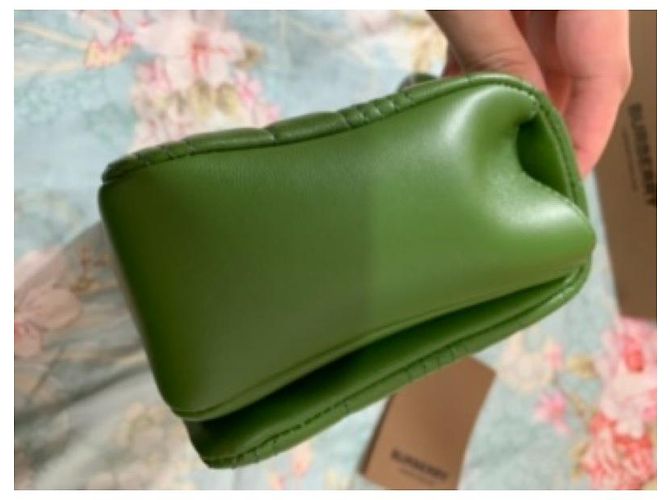 Burberry Bolsa pequena de pele de carneiro acolchoada Lola Verde - vista 3