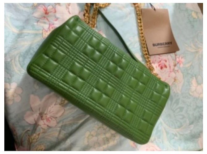Burberry Bolsa pequena de pele de carneiro acolchoada Lola Verde - vista 6