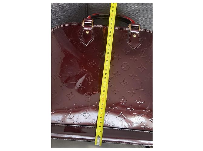 Louis Vuitton Borsa Alma Aubergine Vernice D'oro Viola scuro - vista 11