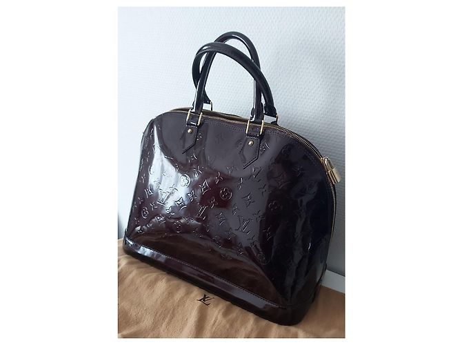 Louis Vuitton Borsa Alma Aubergine Vernice D'oro Viola scuro - vista 5
