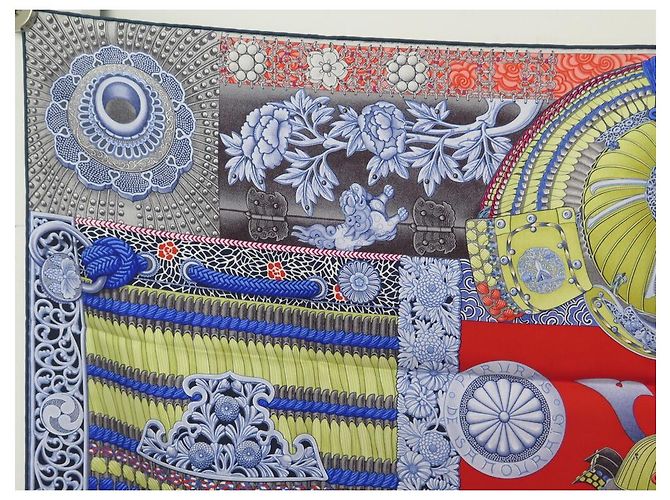 Hermès RARO NUOVO SCIARPA HERMES PARURES DES SAMOURAIS H003071S14 ALINE HONORE SETA BLU - vista 2