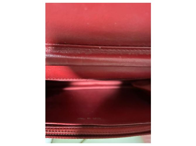 Wallet On Chain Pochette Chanel WOC Camellia en cuir rouge foncé Bordeaux - vue 2