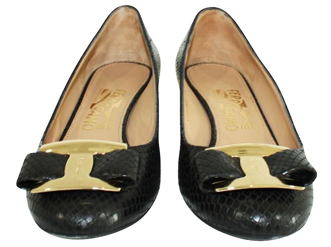 Salvatore Ferragamo Zeppe nere goffrate in pelle di serpente - vista 3