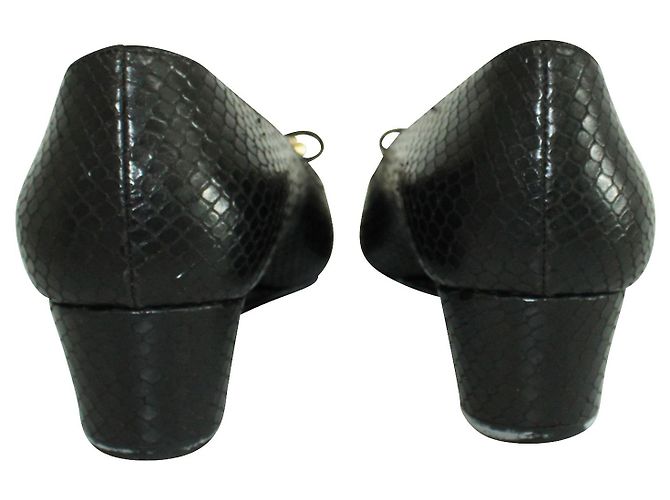 Salvatore Ferragamo Zeppe nere goffrate in pelle di serpente - vista 4