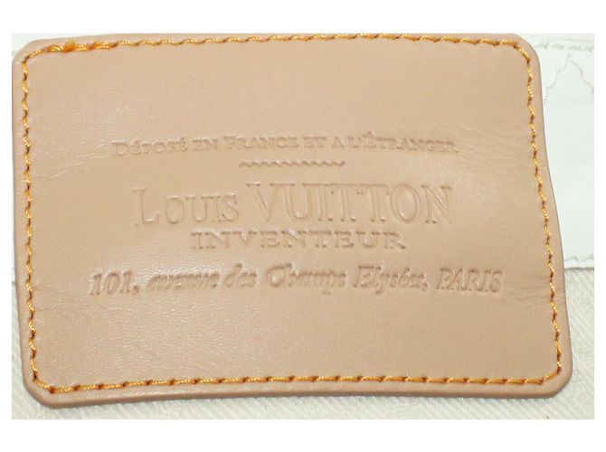 Louis Vuitton Vaqueros beige con monograma en relieve Carne - vista 8
