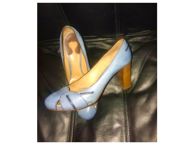 Chloé Pumps aus Leder Hellblau - Ansicht 3