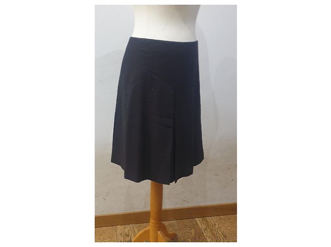 Prada Vintage-Vollschwarzer Anzug - Ansicht 9