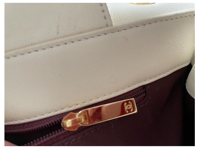Chanel Mademoiselle Borsa a mano in pelle beige oro Gold hardware - vista 9