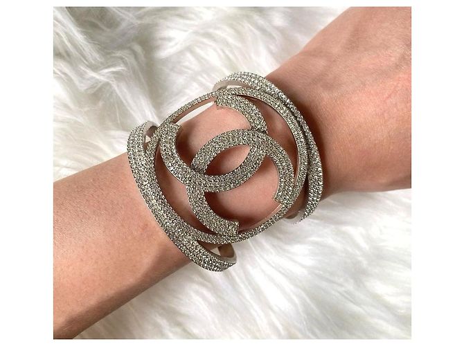 Braccialetto grande con cristalli Chanel CC Argento - vista 3