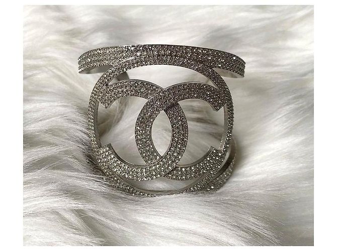 Braccialetto grande con cristalli Chanel CC Argento - vista 4