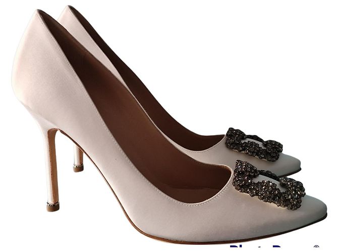 Manolo Blahnik hangisi  color  white new - vista 3