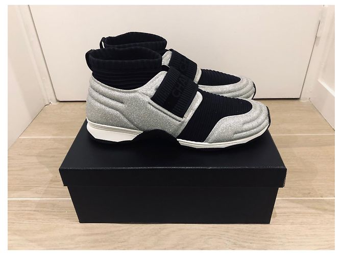 Chanel Sneakers da uomo Nero Argento - vista 4