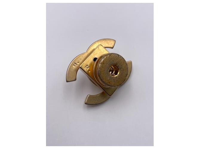 CHANEL chiusura CC turnlock oro  4x3 cm D'oro - vista 2