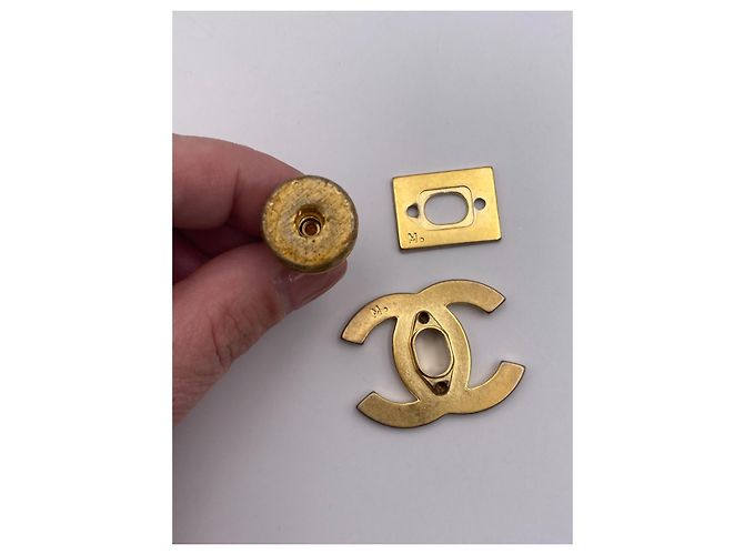 CHANEL chiusura CC turnlock oro  4x3 cm D'oro - vista 5